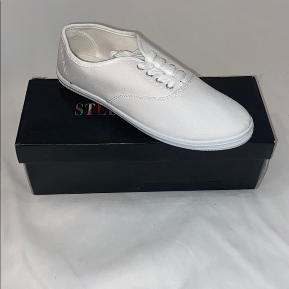 Shoes - Picture 1 of 5